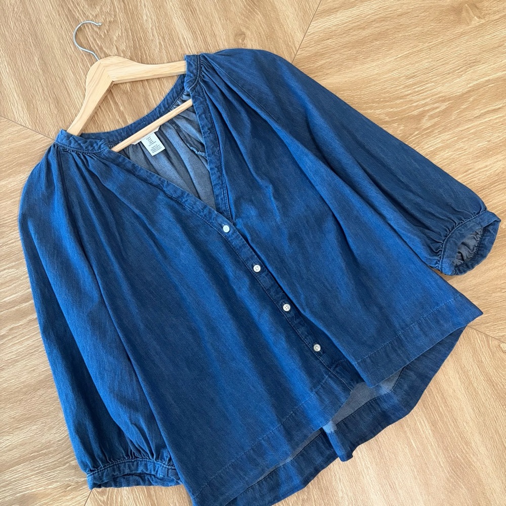 H&M Indigo Blue V-Neck Button Front Blouse